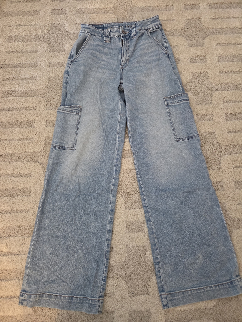 American Eagle Outfitters Wide-Leg Cargo Jeans. Size 0 Regular